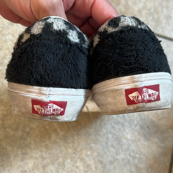 Vans - Picture 3 of 5